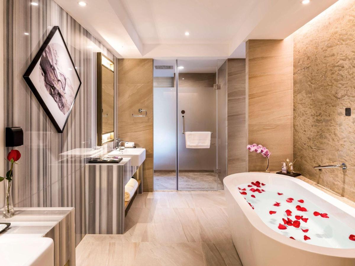 Mercure Chengdu Huapaifang Zewnętrze zdjęcie