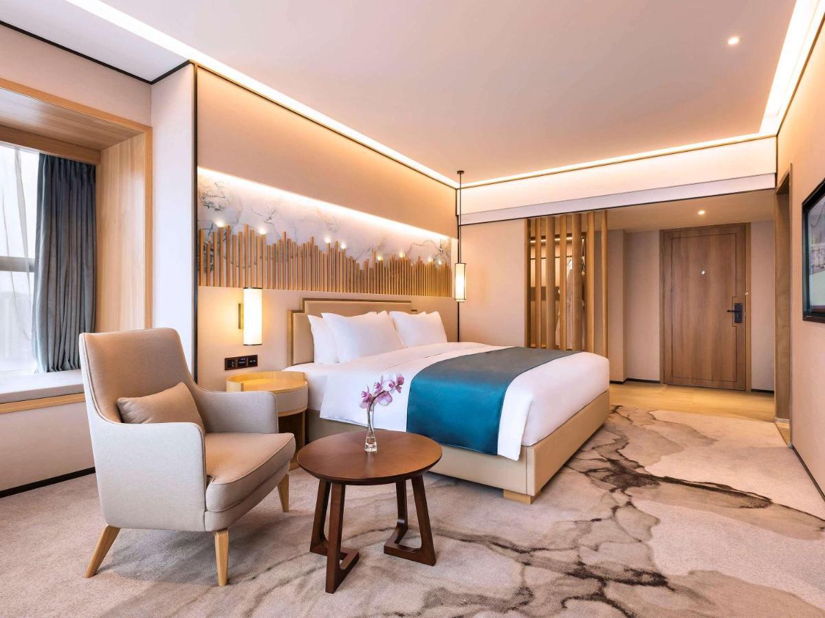 Mercure Chengdu Huapaifang Zewnętrze zdjęcie