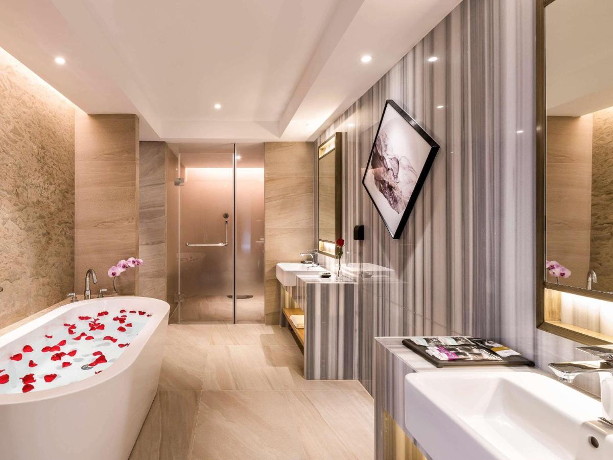 Mercure Chengdu Huapaifang Zewnętrze zdjęcie