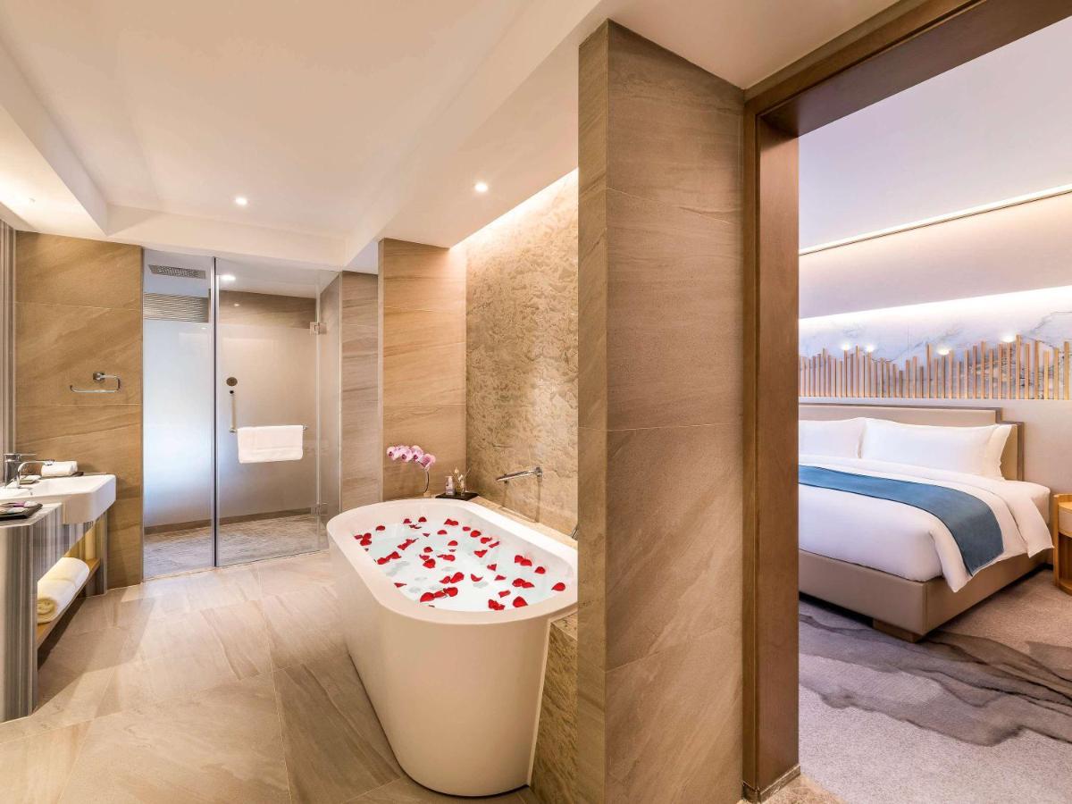 Mercure Chengdu Huapaifang Zewnętrze zdjęcie