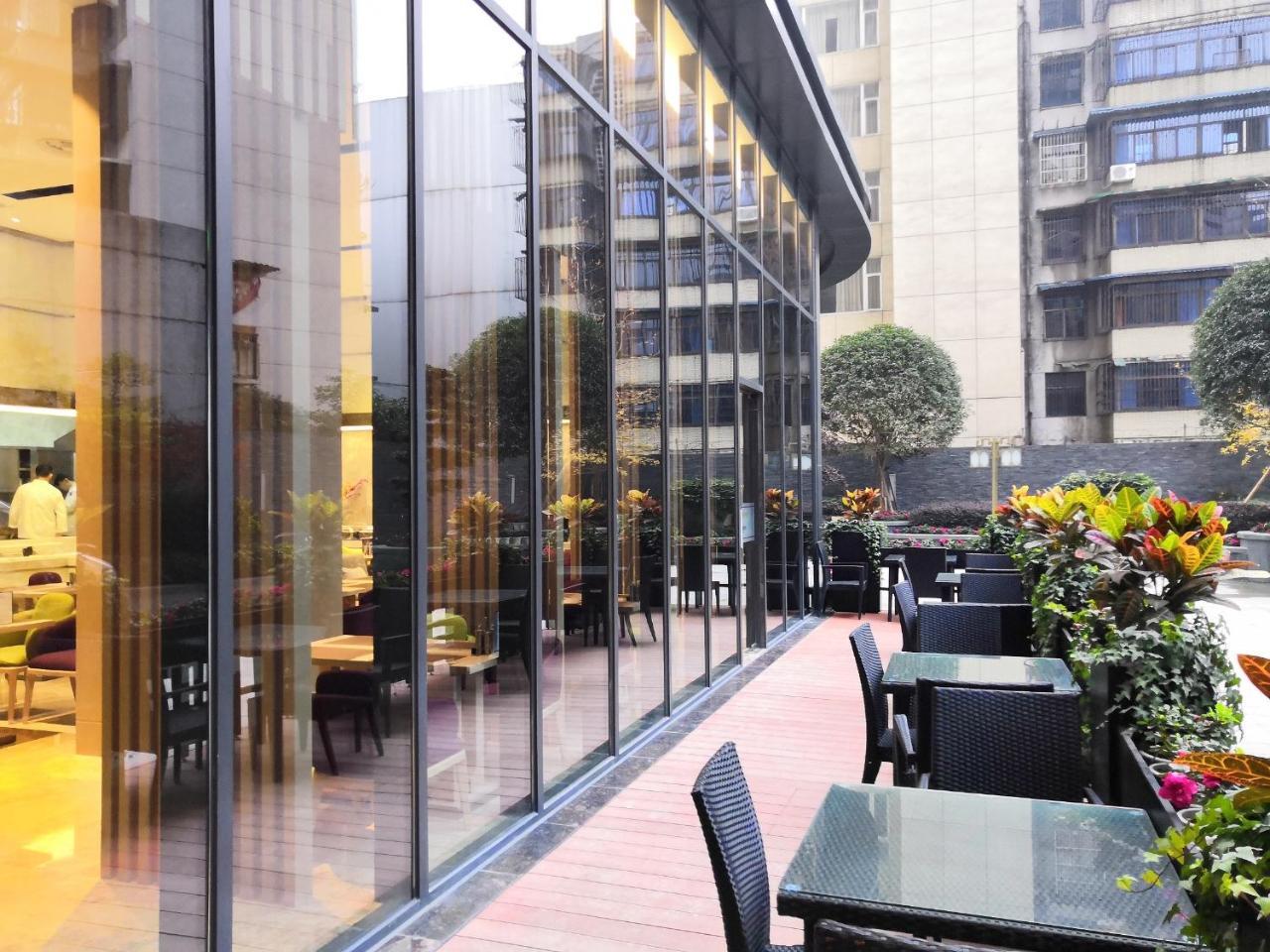 Mercure Chengdu Huapaifang Zewnętrze zdjęcie